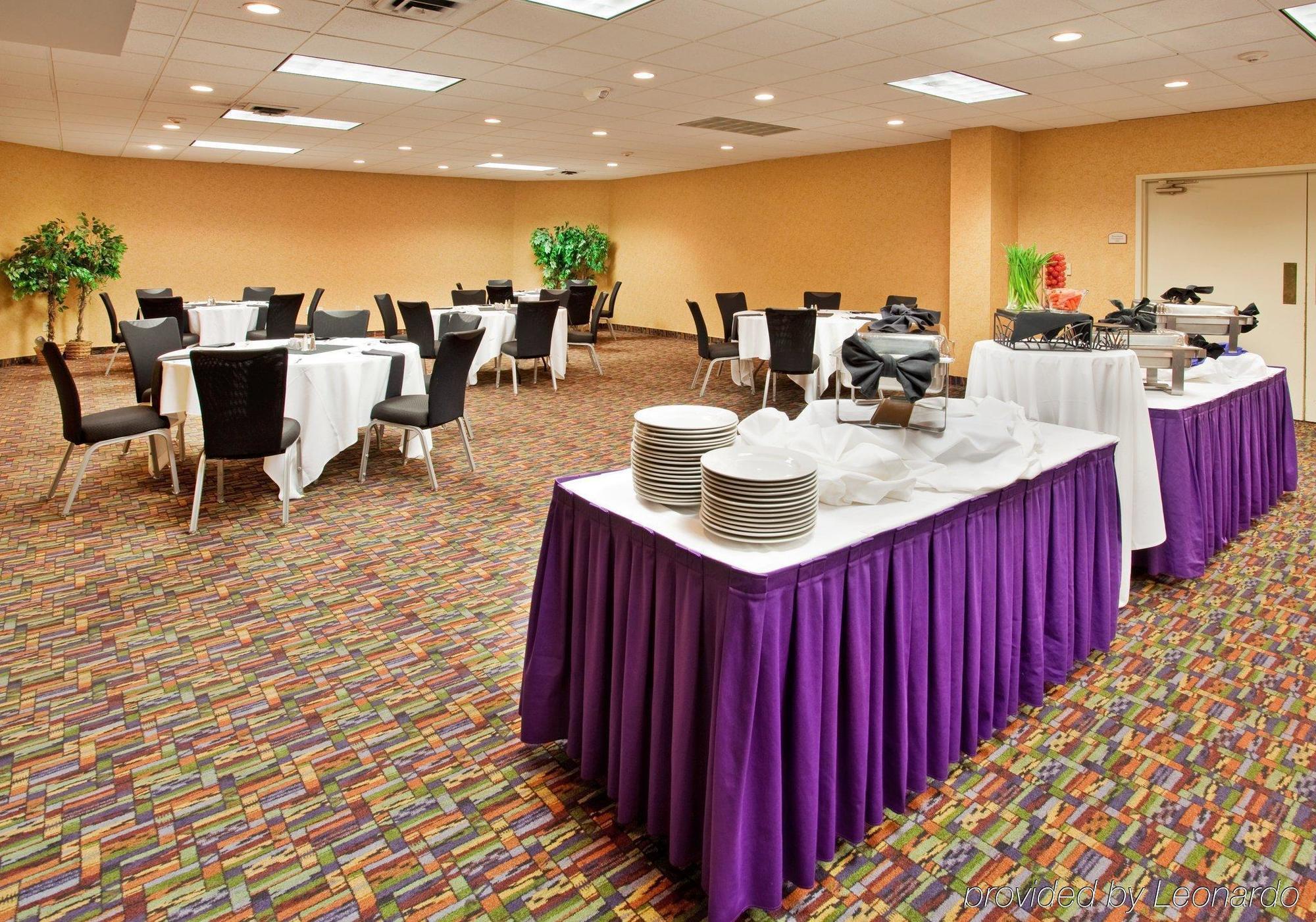 Holiday Inn At The Campus By Ihg Manhattan Facilidades foto